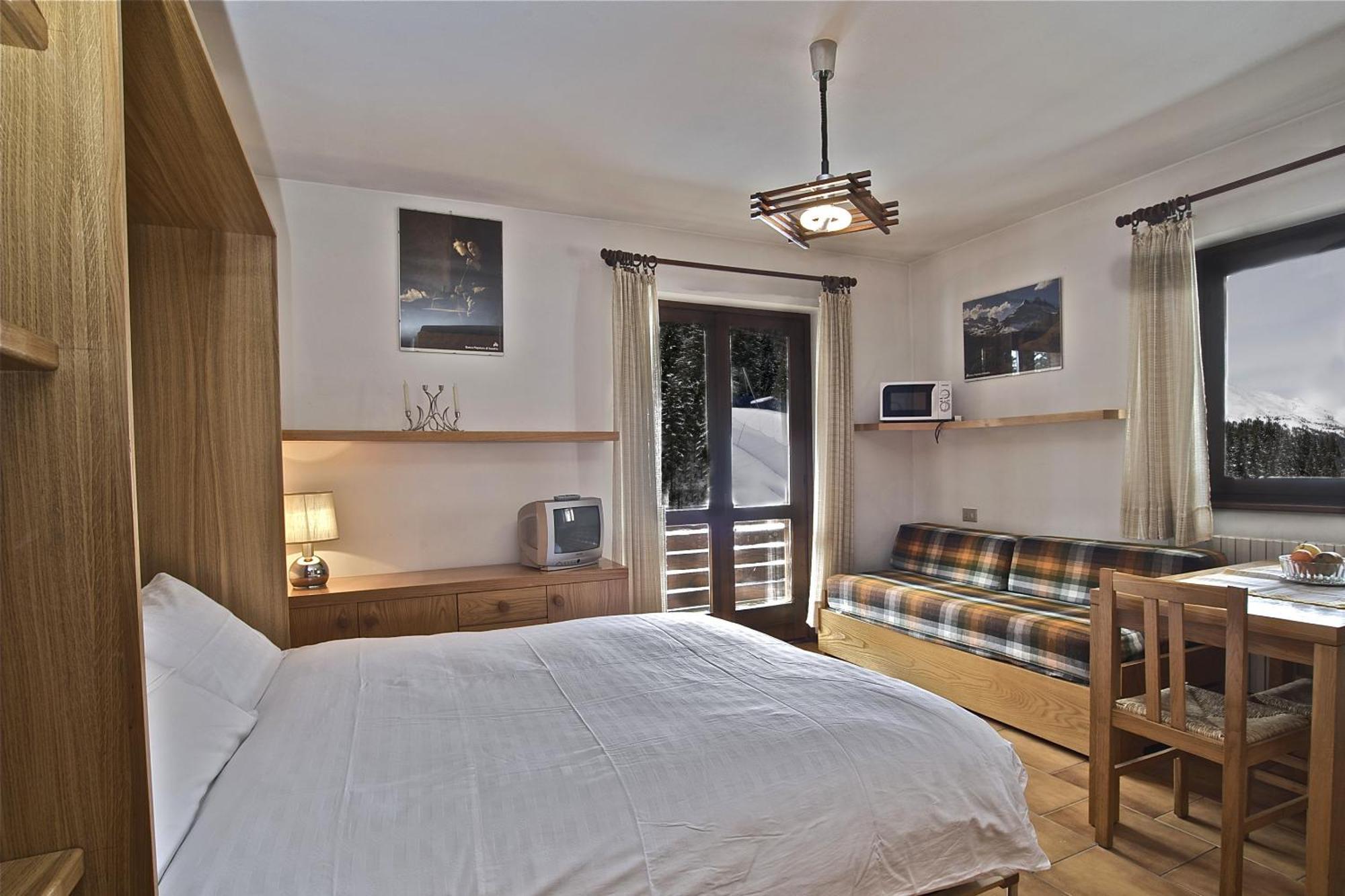 Residence Raffaella Santa Caterina Valfurva Pokoj fotografie