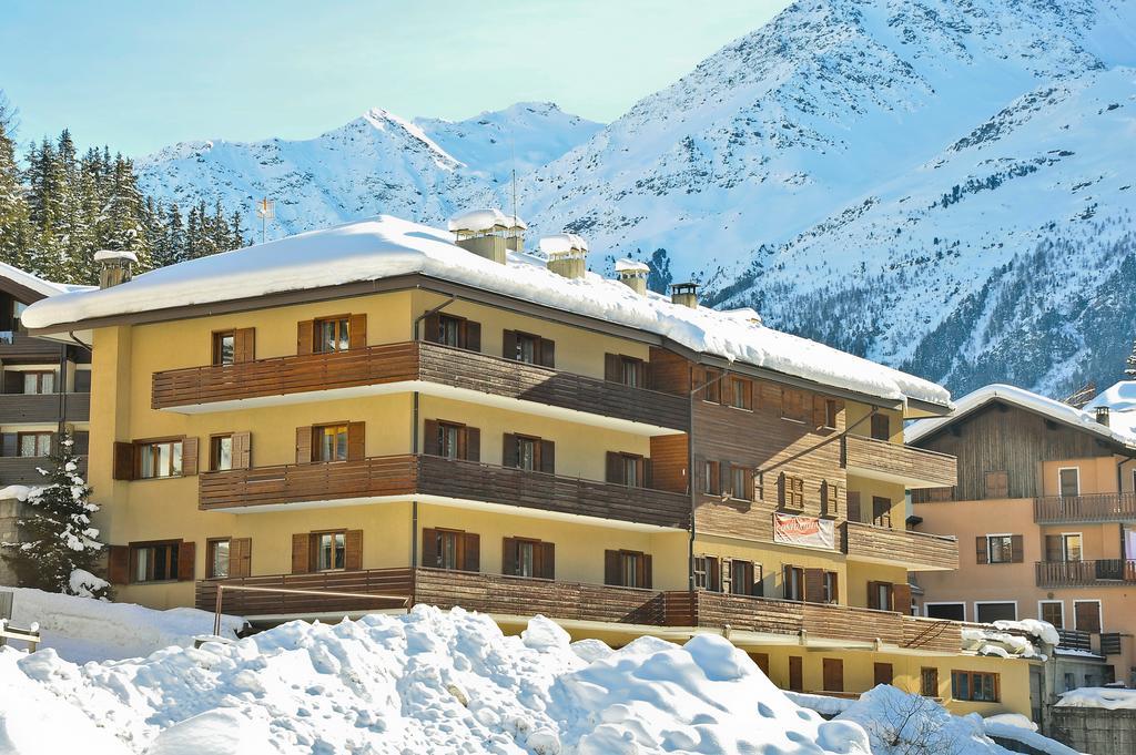 Residence Raffaella Santa Caterina Valfurva Exteriér fotografie